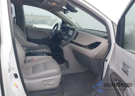 2018 Toyota Sienna Xle 8 Passenger z USA, uszkodzony, nr VIN 5TDYZ3DC3JS964850